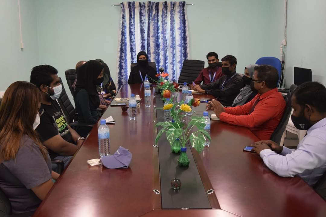 މިނިސްޓްރީ އޮފް ފިސަރީސް ގެ ޓީމް އެއް ހުޅުދުއްފާރަށް ޒިޔާރަތް ކުރައްވައިފައެވެ.